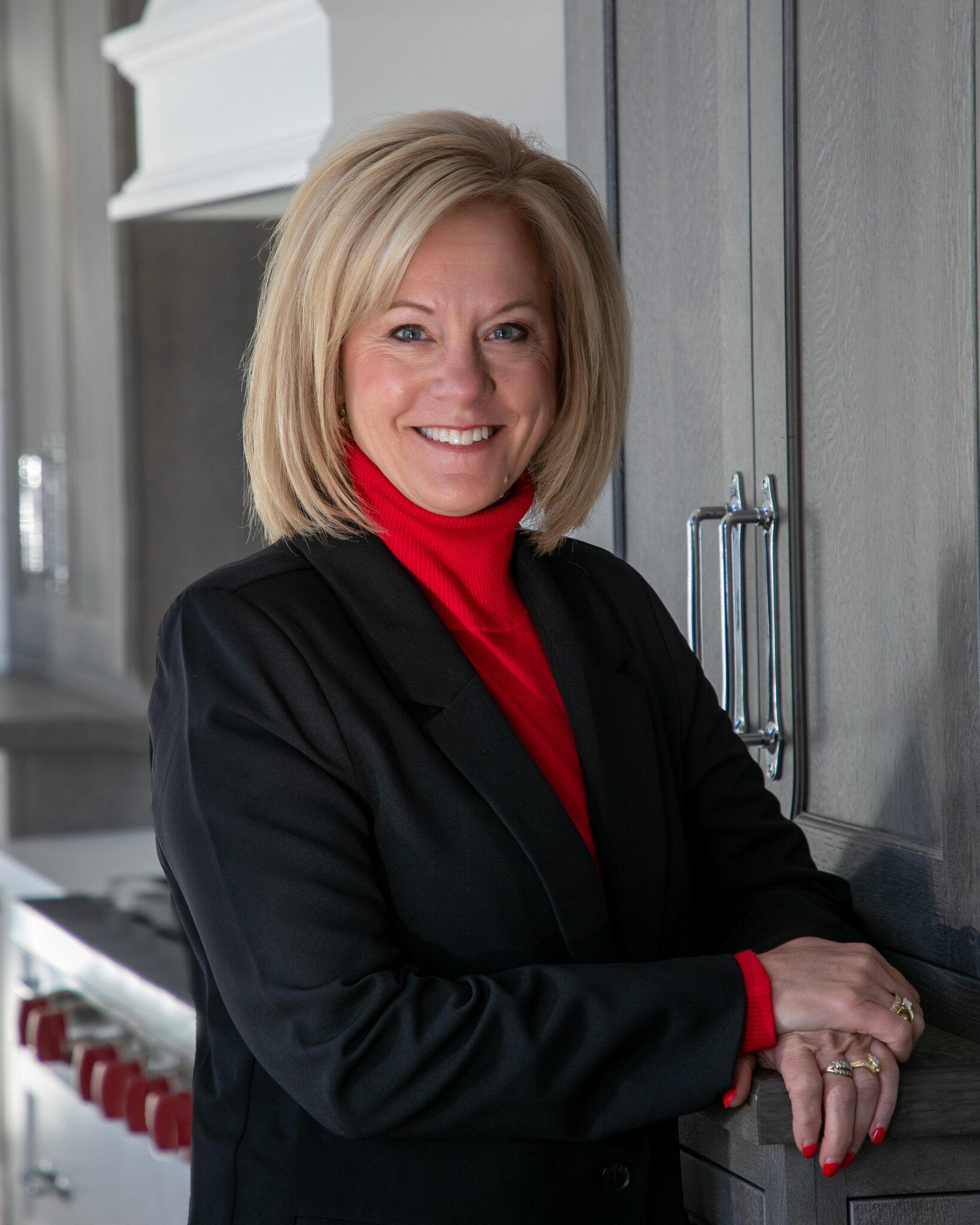 Kim Hedges, Broker Associate